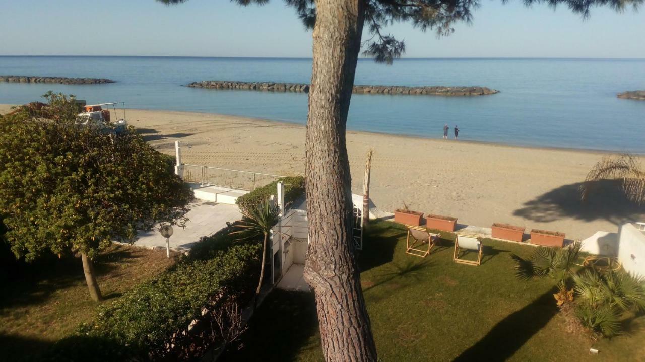 Villa A Diamante Sulla Spiaggia Бельведере-Мариттимо Экстерьер фото